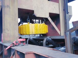電磁圓盤除鐵器，電磁懸掛除鐵器，電磁除鐵器使用現(xiàn)場